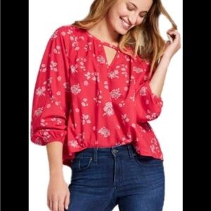 Universal Thread Red Floral Blouse